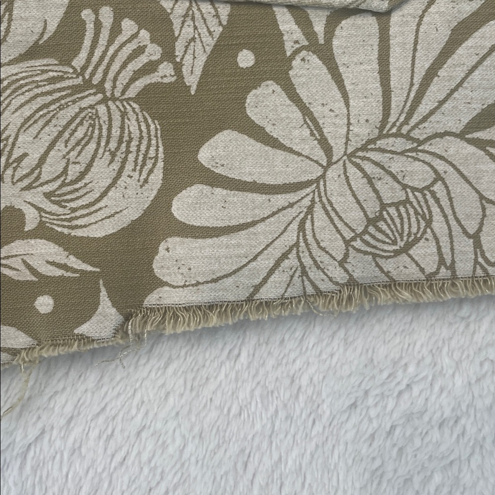 Pilcro Printed Botanical Shorts - Picture 10 of 10